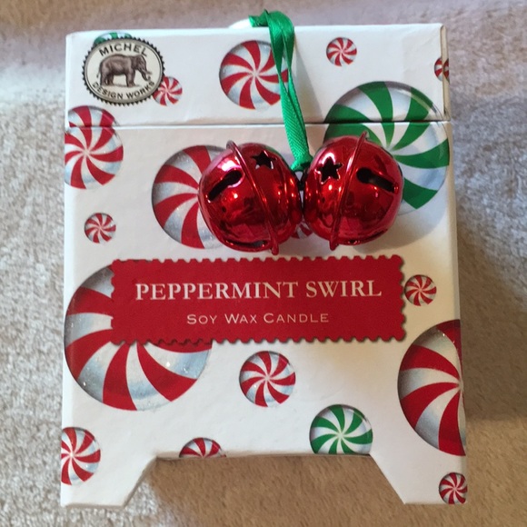 Peppermint Swirl Soy Wax Scented Candle  NWT 6.5oz - Picture 12 of 12